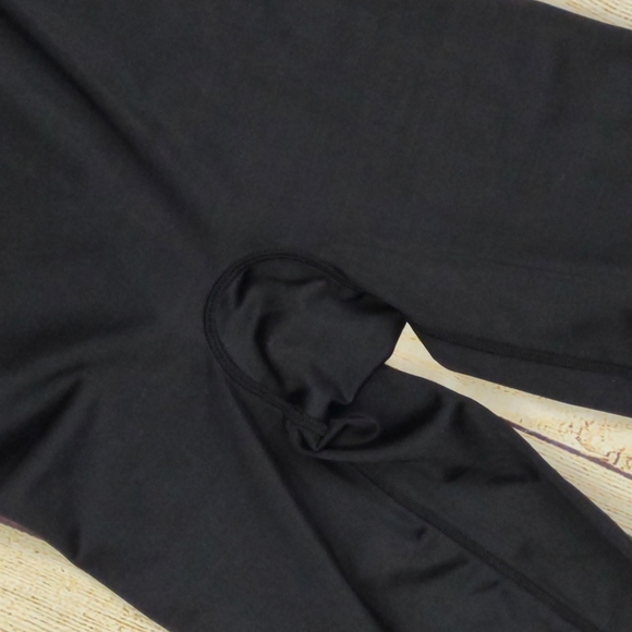 Spanx by Sara Blakely cropped leggings / tights - Picture 3 of 6